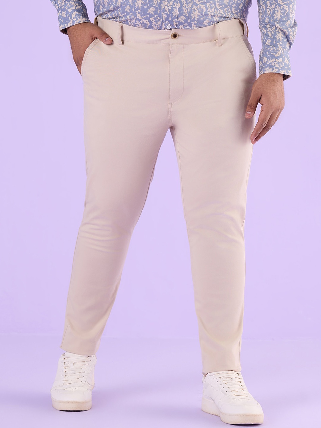 

Big Hello - The Plus Life Men Regular Fit Mid-Rise Cotton Chinos Trouser, Beige
