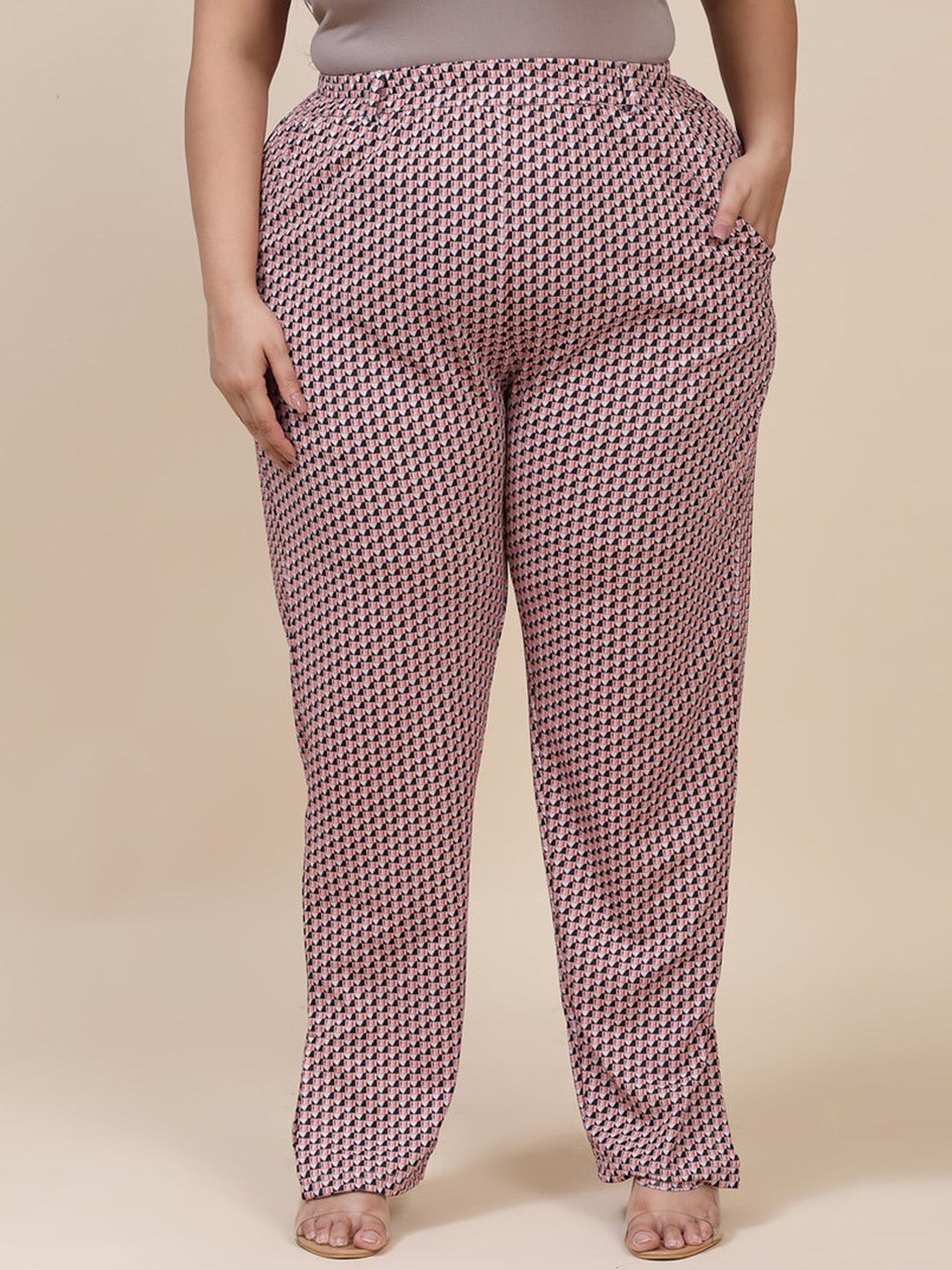 

Flambeur Plus Size Women Mid-Rise Printed Trousers, Black