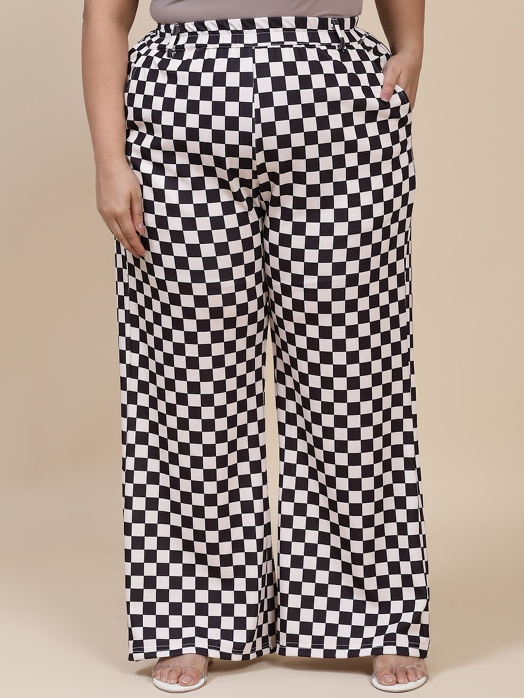 

Flambeur Women Plus Size Checked Printed Mid-Rise Trouser, White