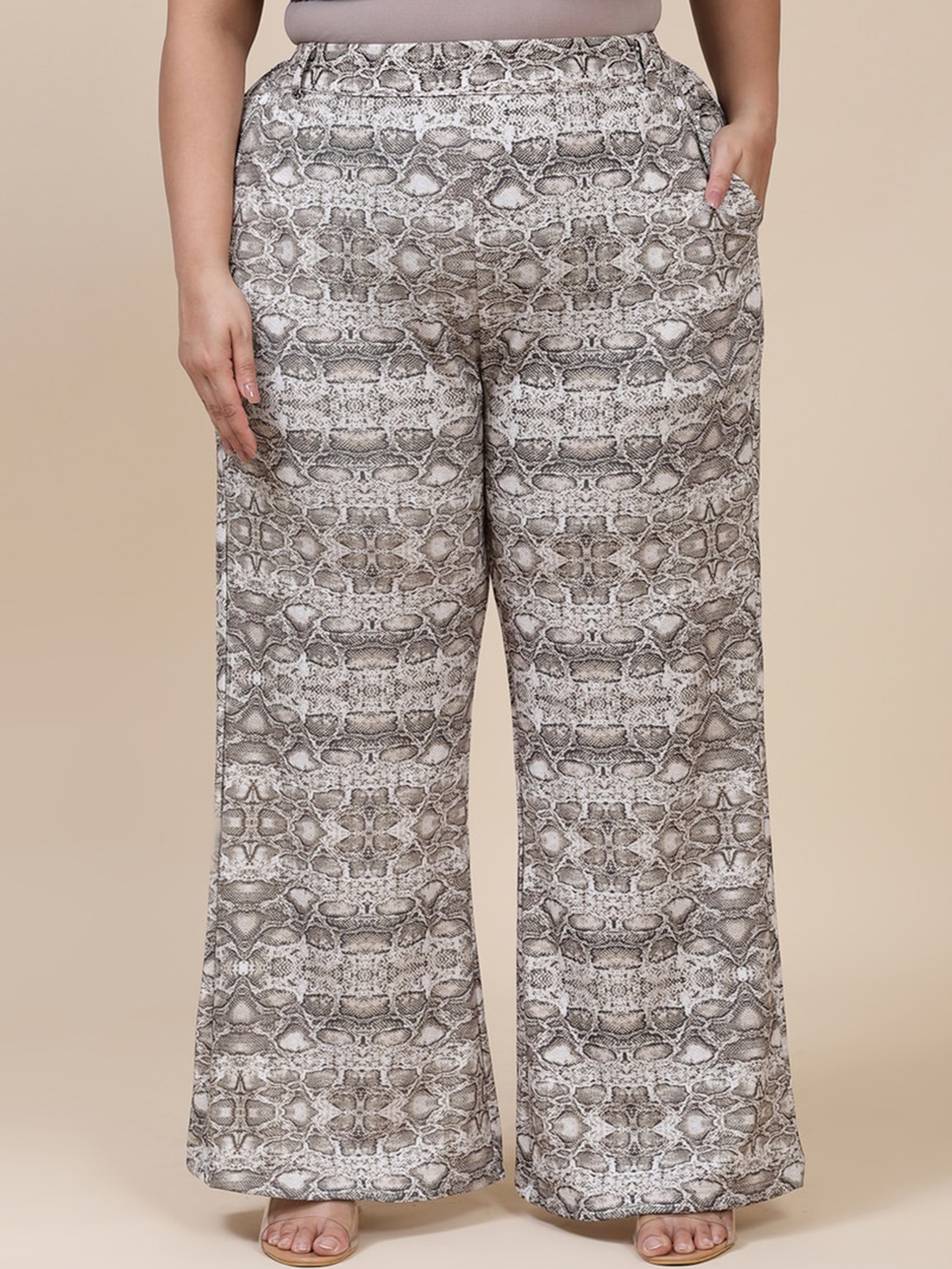 

Flambeur Women Floral Printed Mid-Rise Regular Fit Trousers, Grey