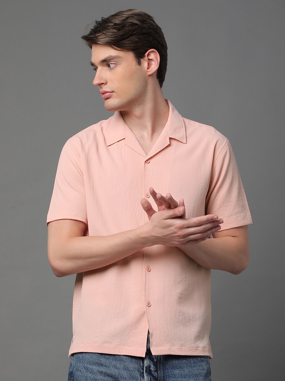 

Voroxy Spread Collar Short Sleeves Relaxed Regular Fit Casual Shirt, Peach