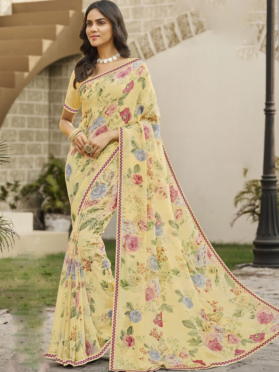 

Anouk Floral Printed Saree, Yellow
