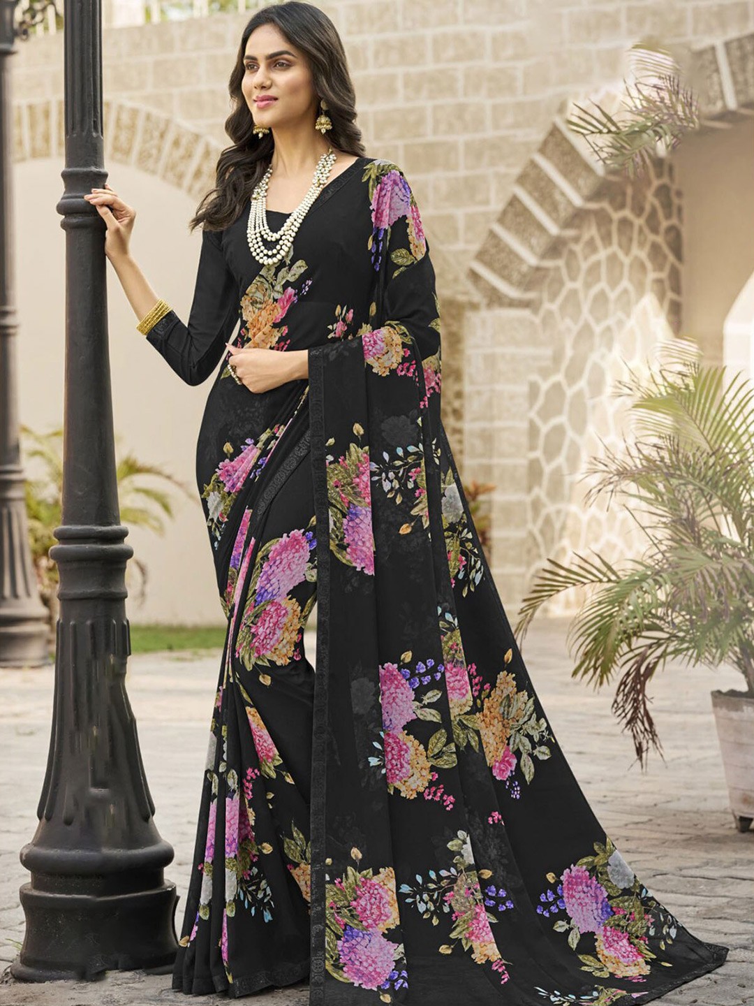 

Anouk Floral Printed Sequinned Poly Georgette Saree, Black
