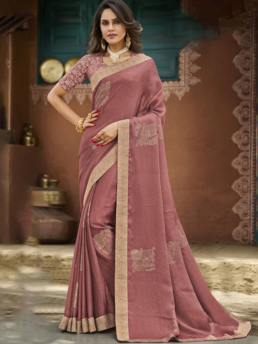

Anouk Ethnic Motifs Printed Saree, Coral