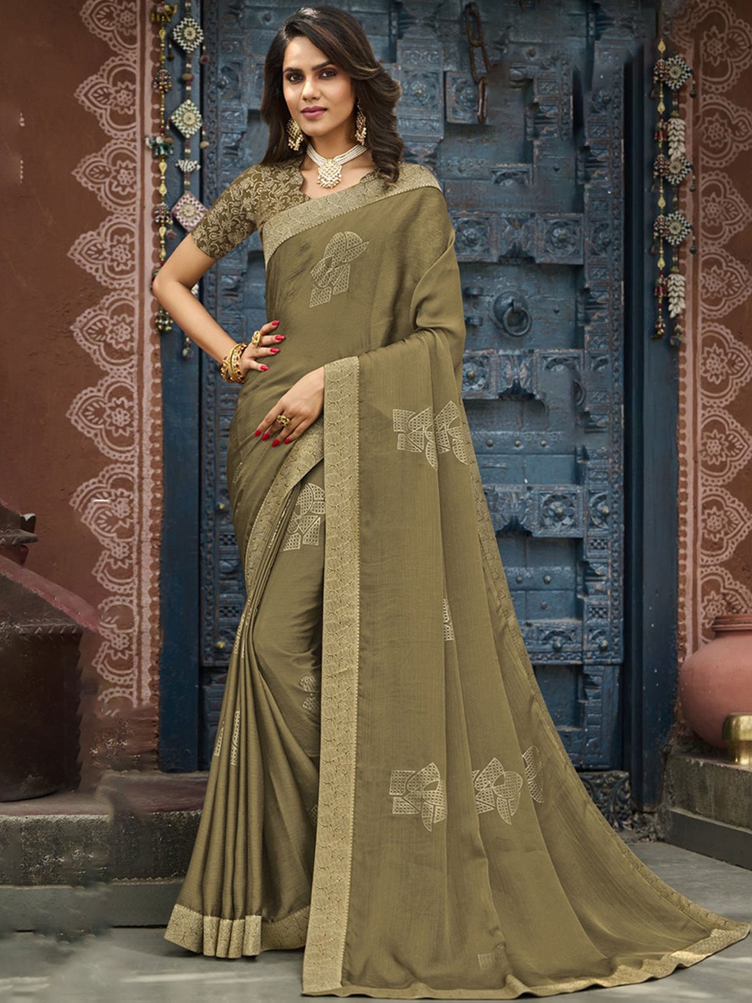 

Anouk Ethnic Motifs Printed Woven Design Saree, Olive