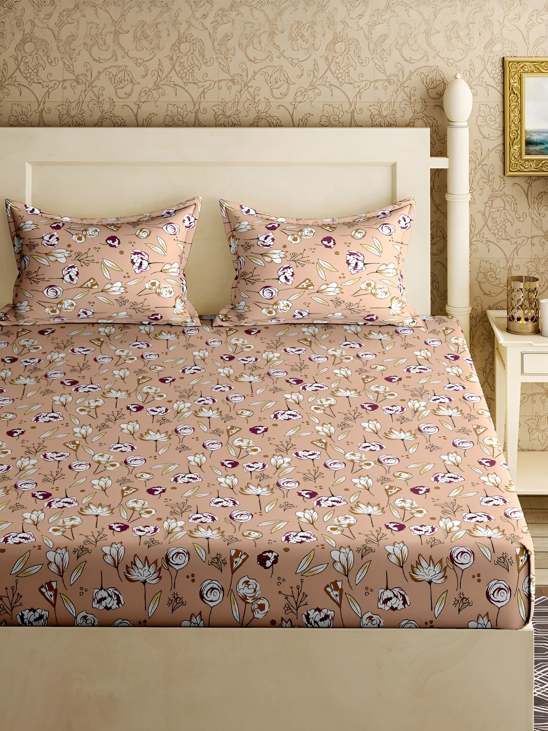 

Aura Beige & White Floral Cotton 180 TC King Bedsheet With 2 Pillow Covers