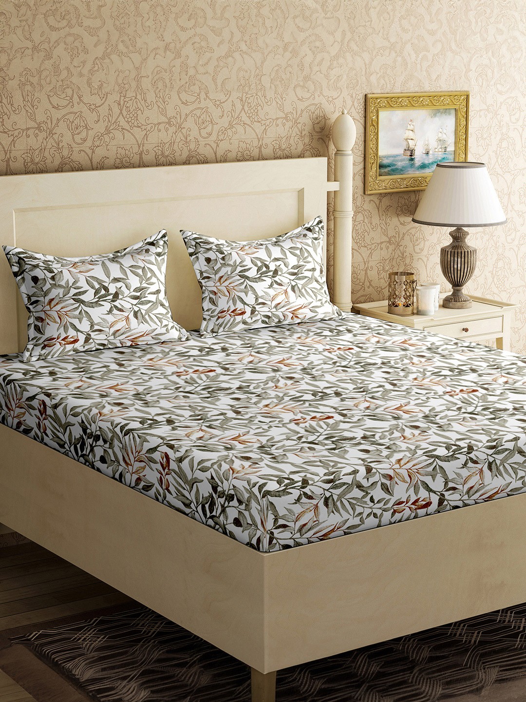 

Aura Green & White Floral 180 TC Cotton Flat Double King Bedsheet With 2 Pillow Covers