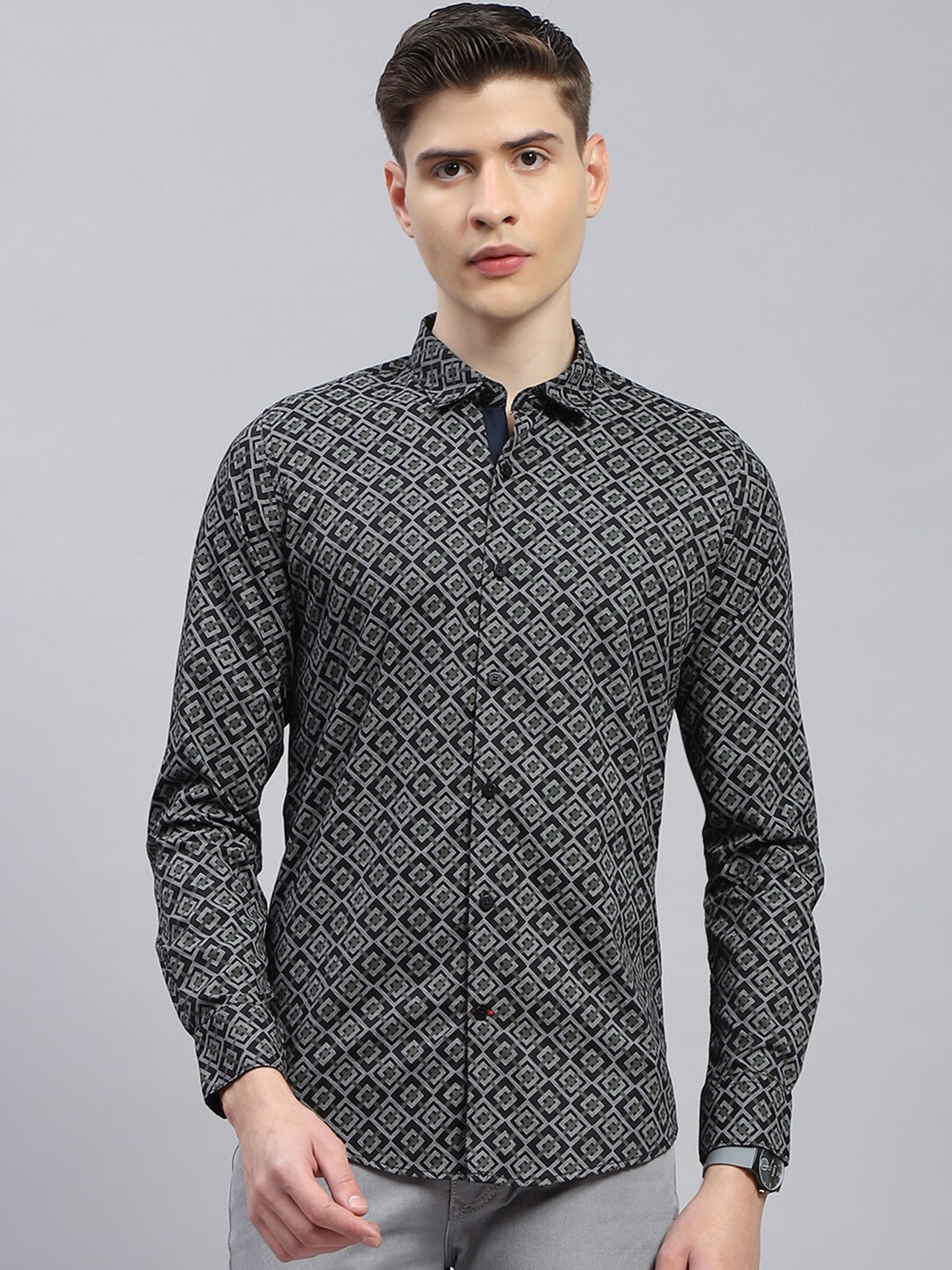 

Monte Carlo Classic Slim Fit Opaque Geometric Printed Cotton Casual Shirt, Black