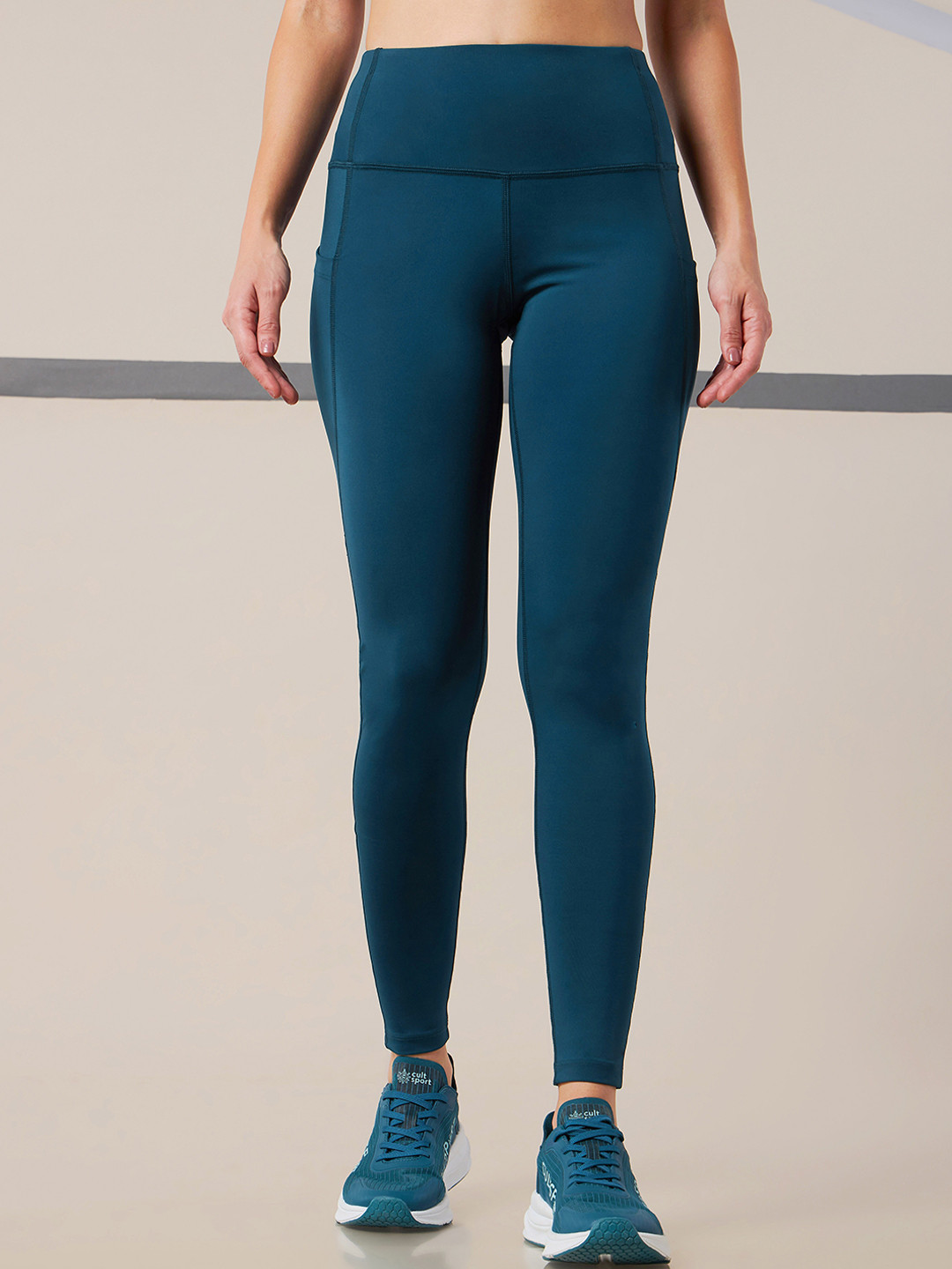 

CULT Women High-Impact Performance Tights, Blue