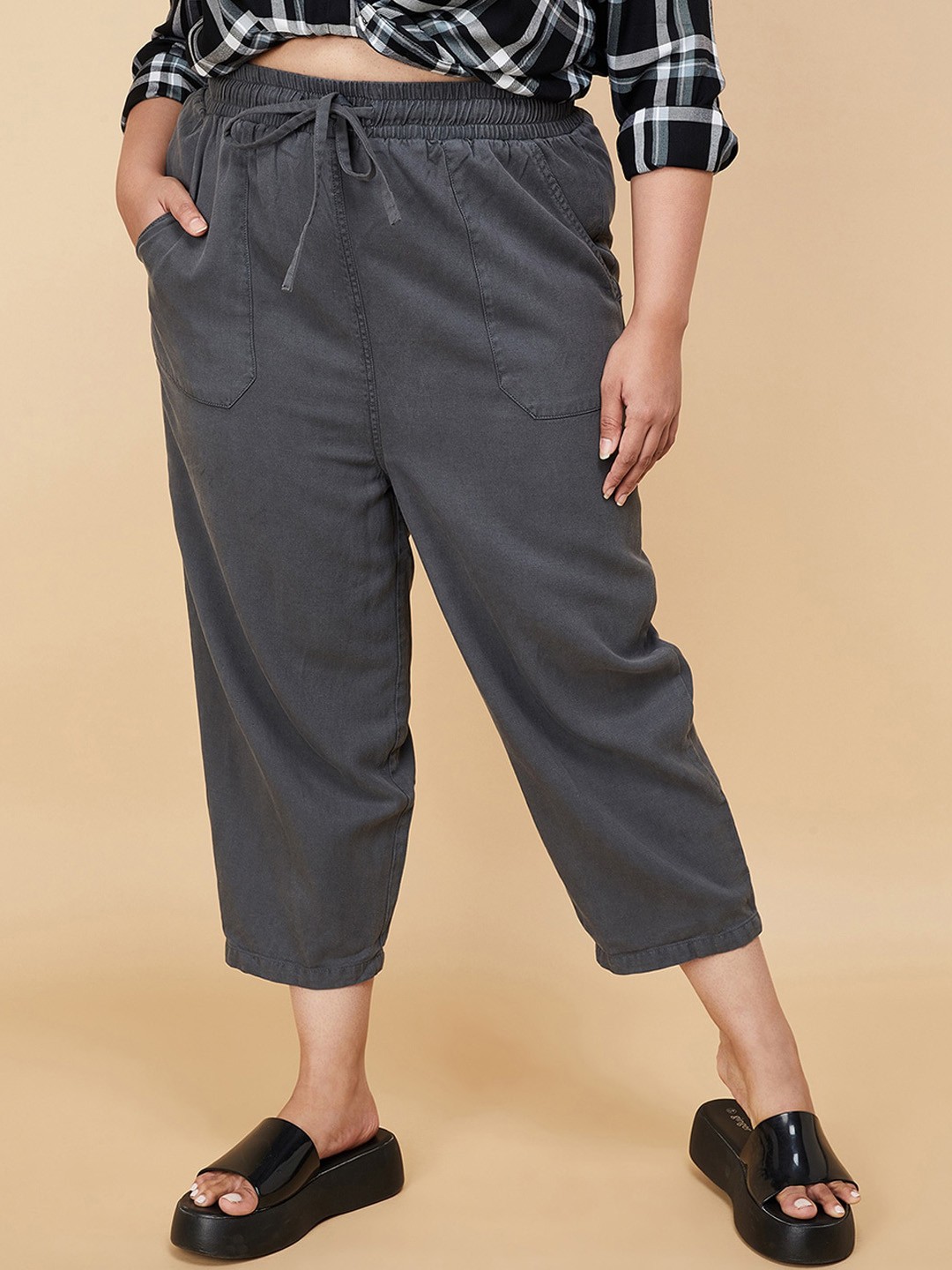 

max Women Regular Fit Mid-Rise Cotton Pleated Trousers, Grey