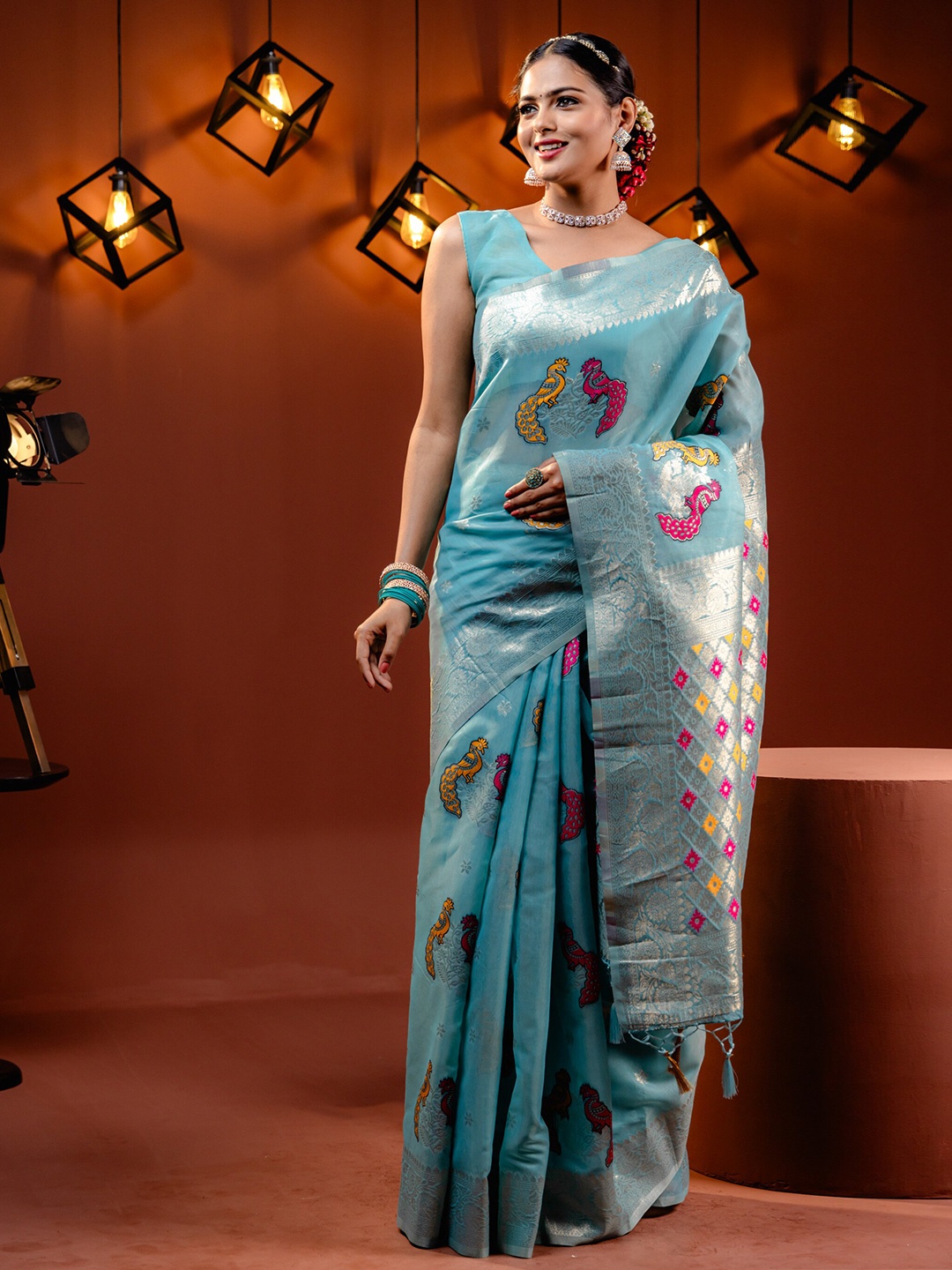 

MIMOSA Ethnic Motifs Woven Design Zari Banarasi Saree, Turquoise blue