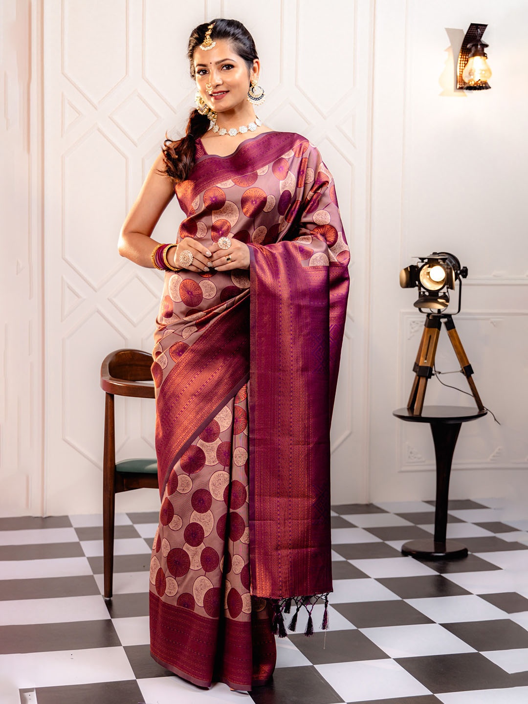 

MIMOSA Woven Design Zari Art Silk Kanjeevaram Saree, Pink