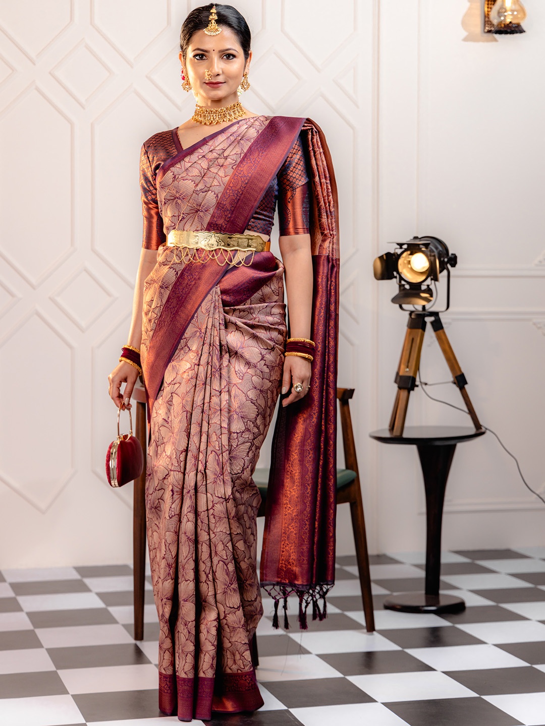 

MIMOSA Woven Design Zari Art Silk Kanjeevaram Saree, Pink