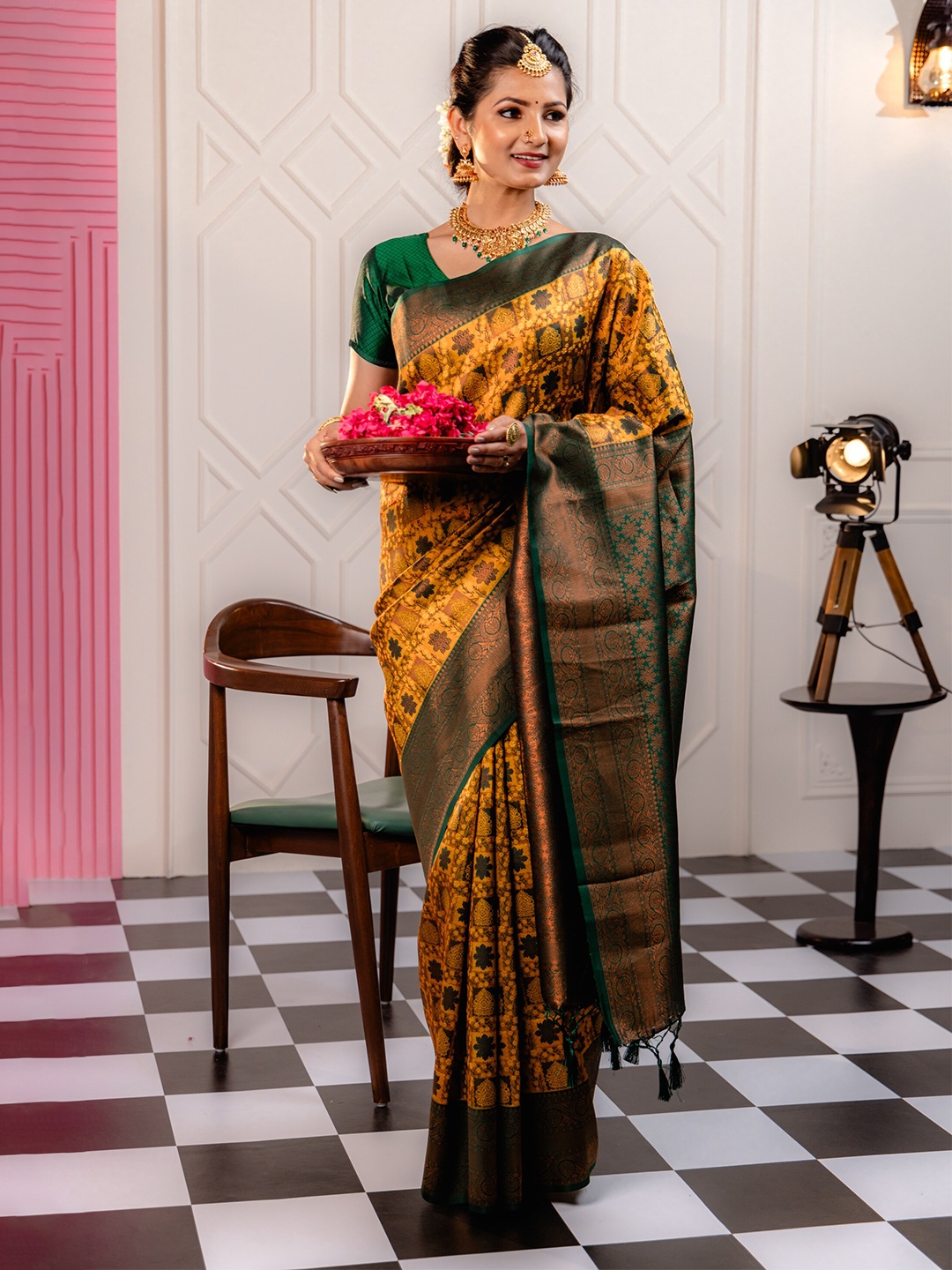 

MIMOSA Woven Design Zari Art Silk Kanjeevaram Saree, Yellow