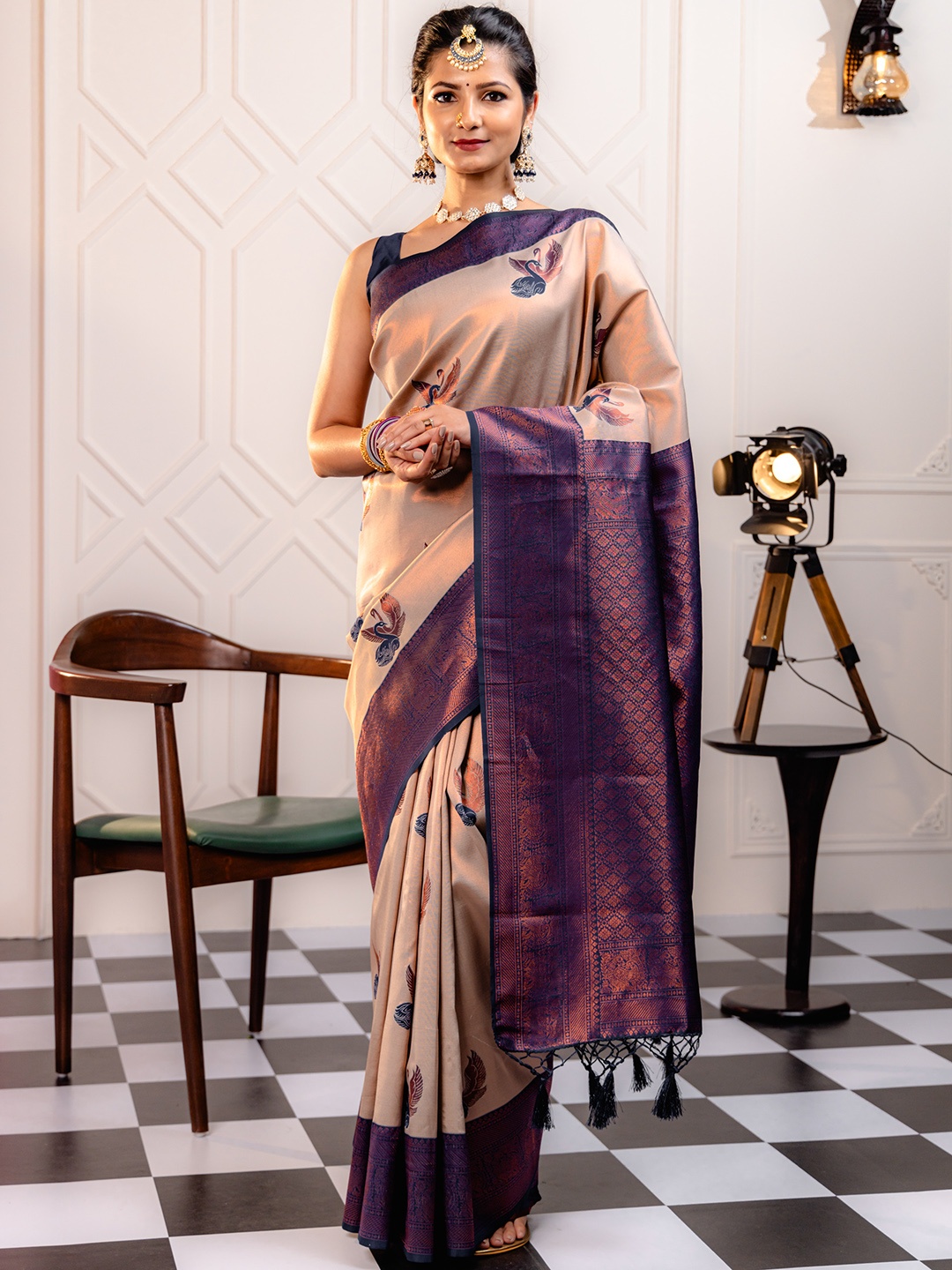 

MIMOSA Woven Design Zari Art Silk Kanjeevaram Saree, Peach