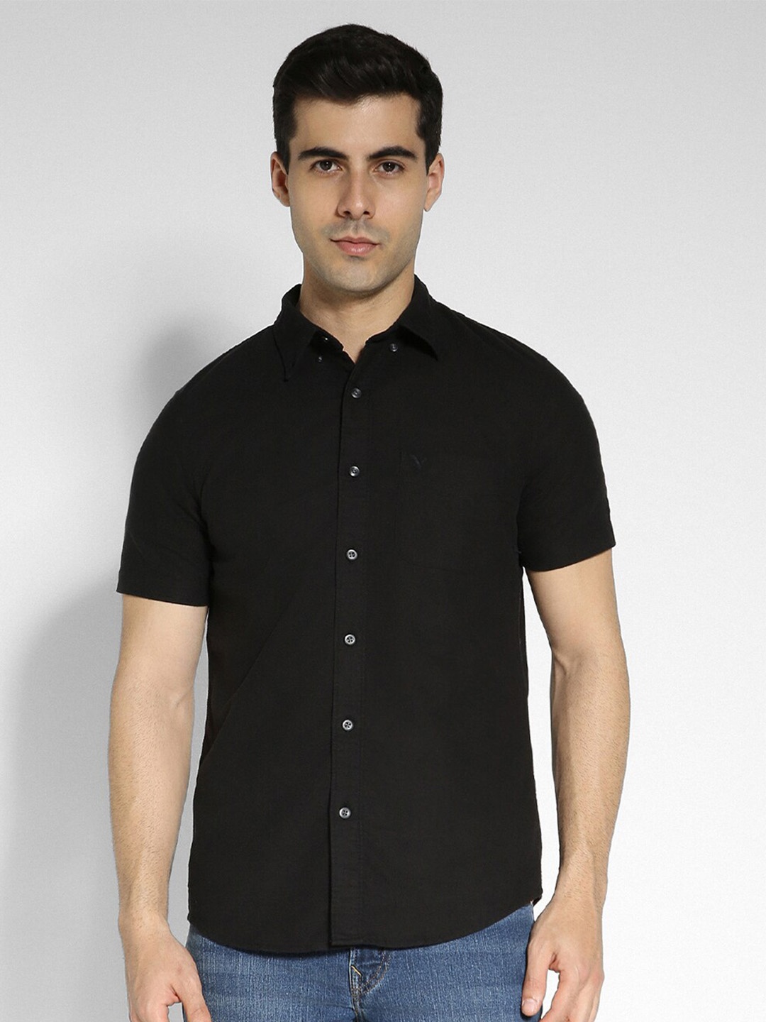 

AMERICAN EAGLE OUTFITTERS Classic Button Up Casual Shirt, Black