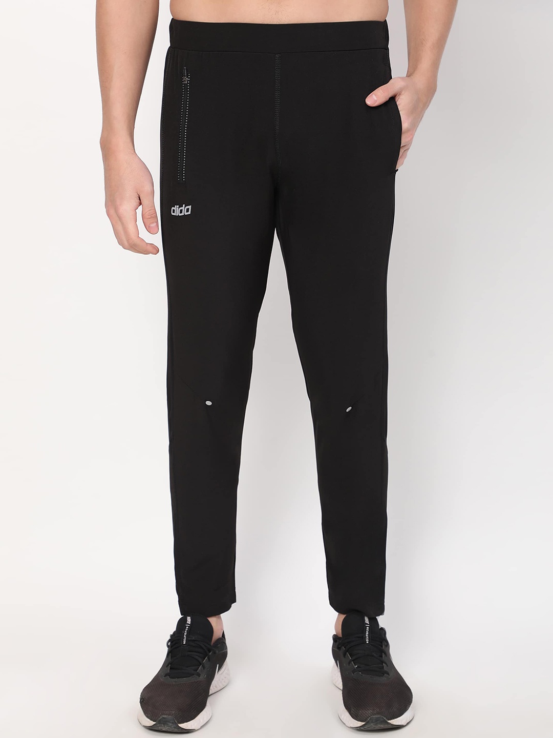 

DIDA Men Comfort Fit Lightweight Dry Fit Track Pants, Black