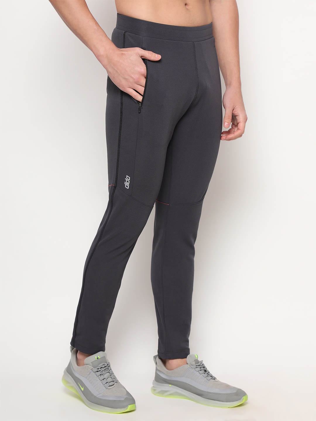 

DIDA Men Comfort Fit Mid Rise Lightweight Dry Fit Sports Track Pants, Grey