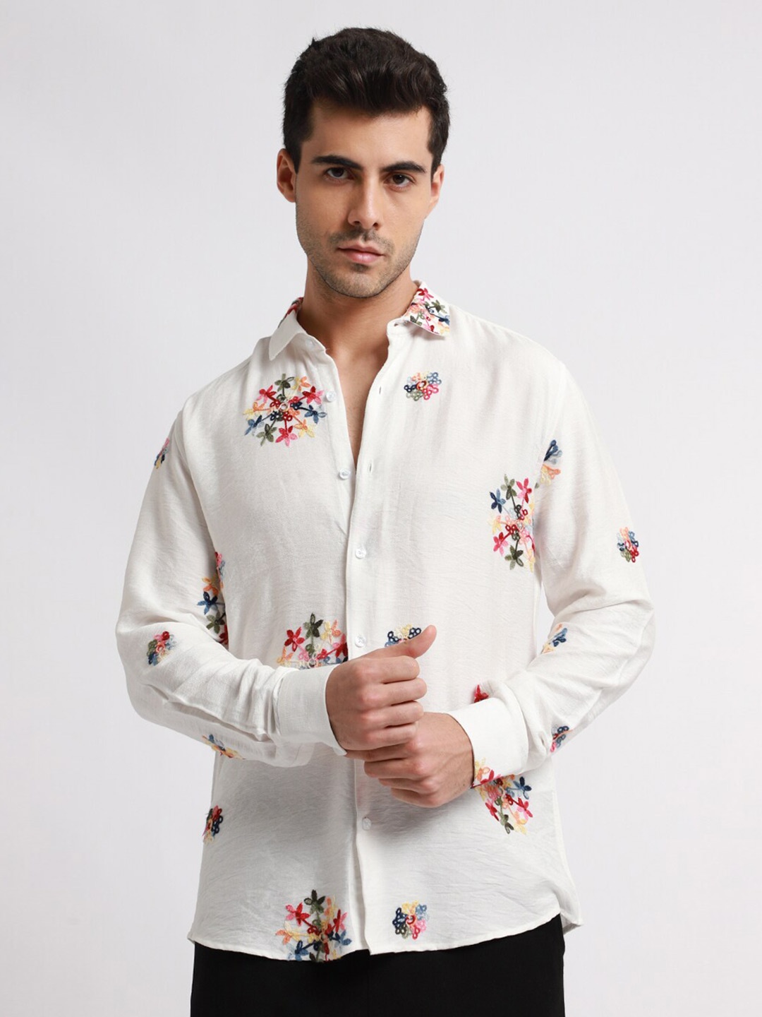 

Banana Club Relaxed Slim Fit Floral Printed Casual Shirt, White