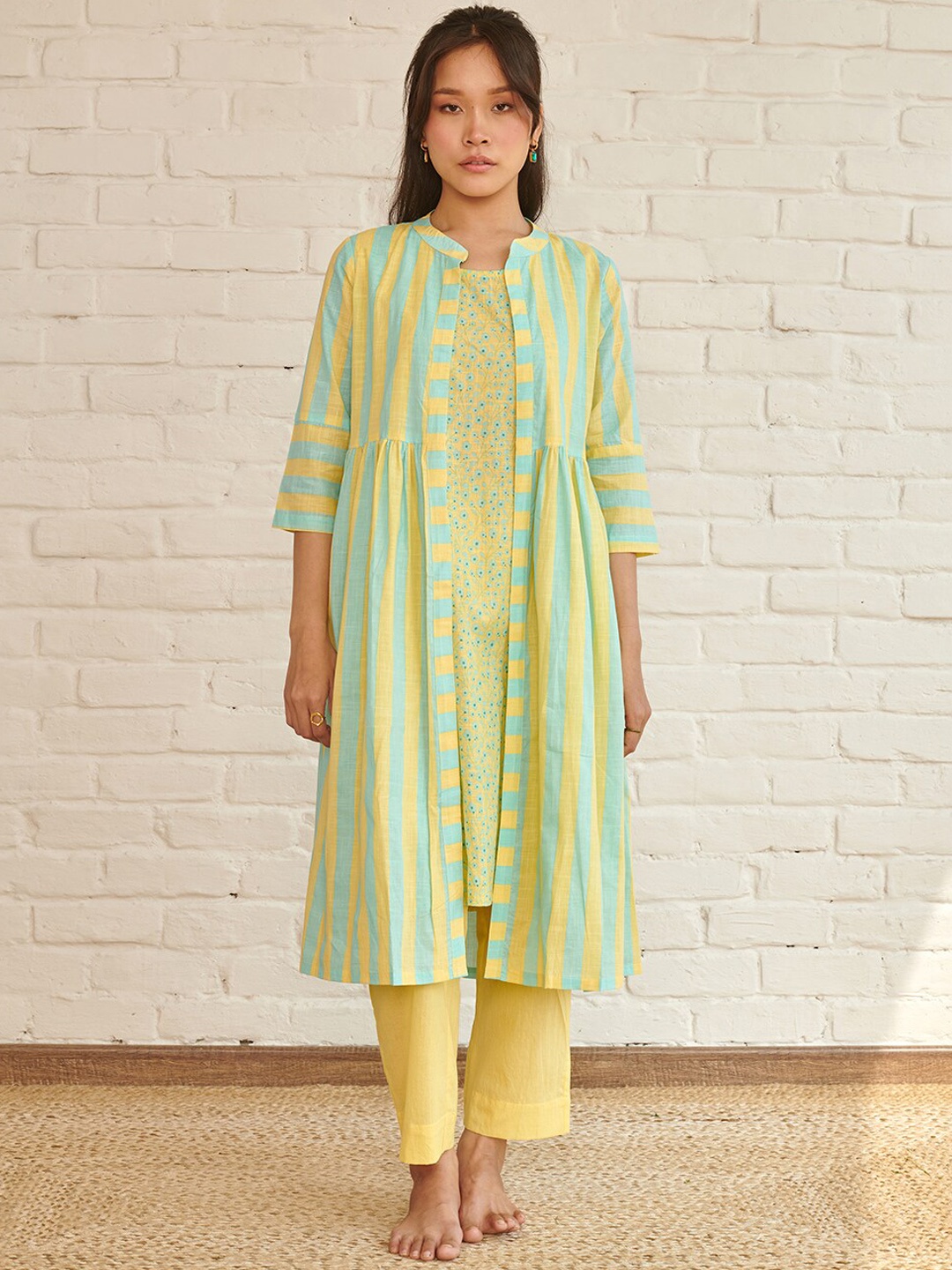 

Prakriti Jaipur Striped Printed Mandarin Collar A-Line Kurta with Trouser & Jacket, Blue
