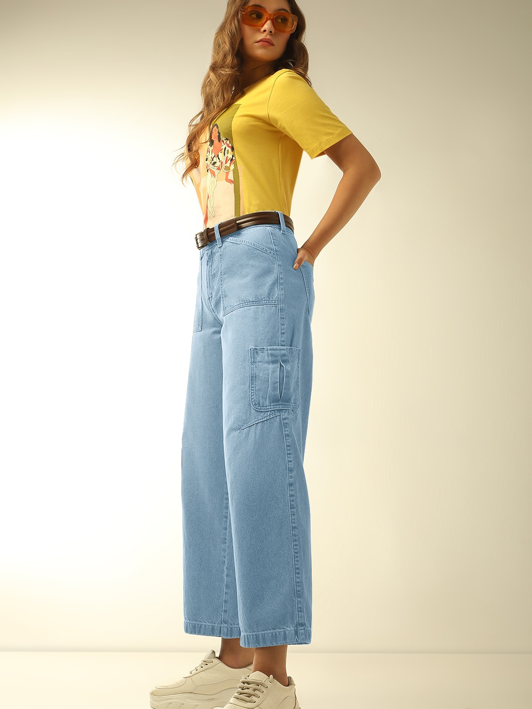 

Vero Moda Women Straight Fit High-Rise Clean Look Heavy Fade Cotton Jeans, Blue