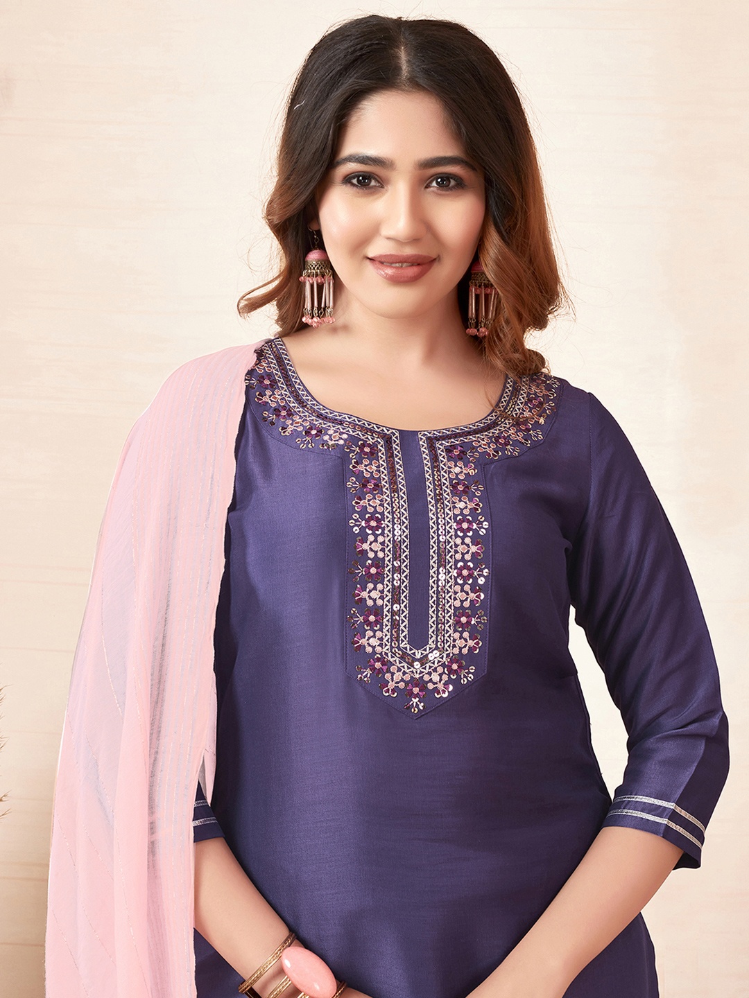 

KALINI Floral Yoke Design Regular Sequinned Straight Kurta with Trouser & Dupatta, Purple