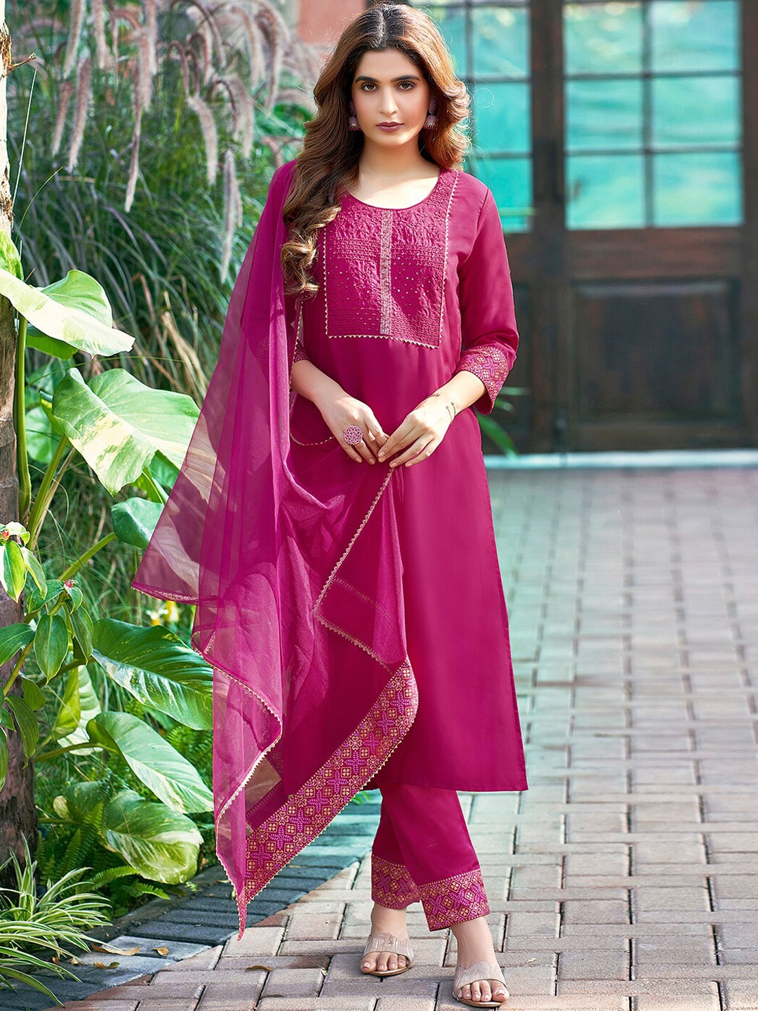 

KALINI Floral Yoke Design Regular Sequinned Straight Kurta with Trouser & Dupatta, Pink