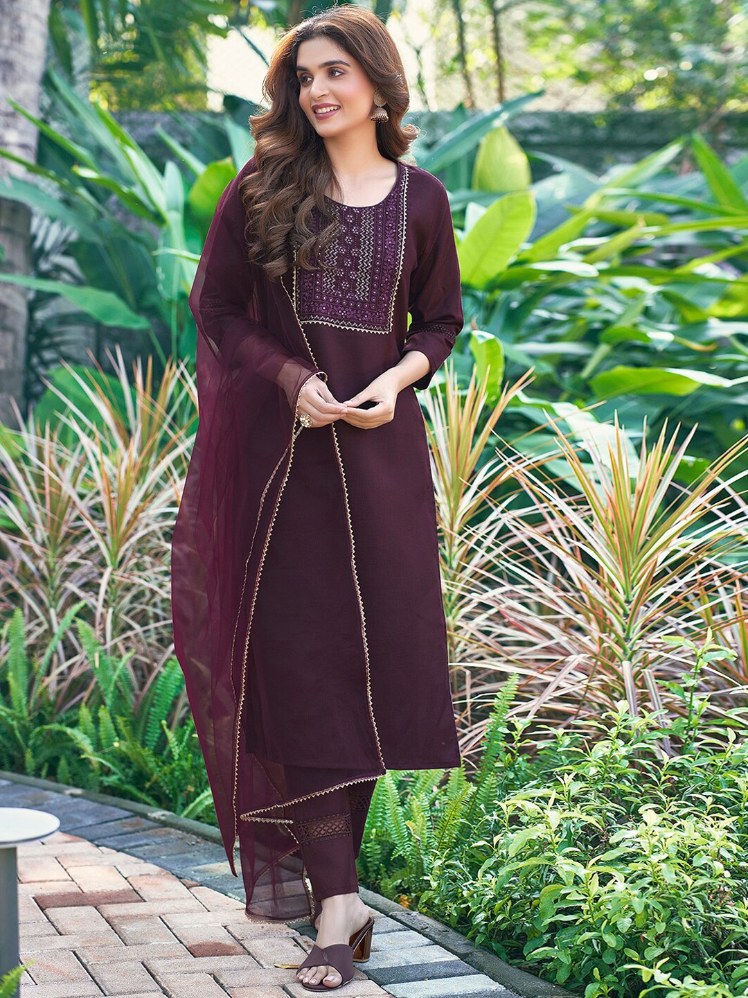 

SKYLEE Purple Floral Yoke Design Regular Sequinned Kurta With Trousers & Dupatta