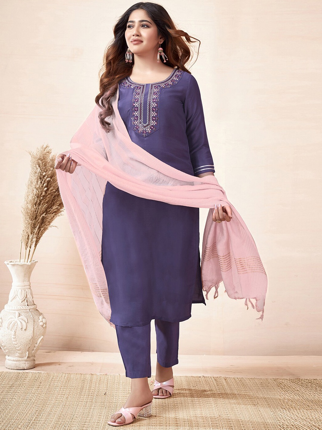 

SKYLEE Ethnic Motifs Embroidered Round Neck Kurta with Trousers & Dupatta, Purple