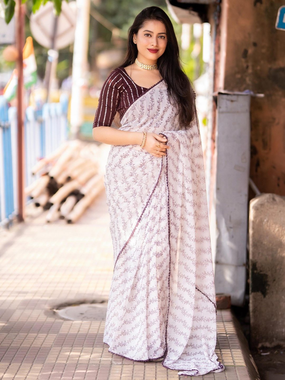 

Ekasya Floral Printed Leheriya Saree, Brown