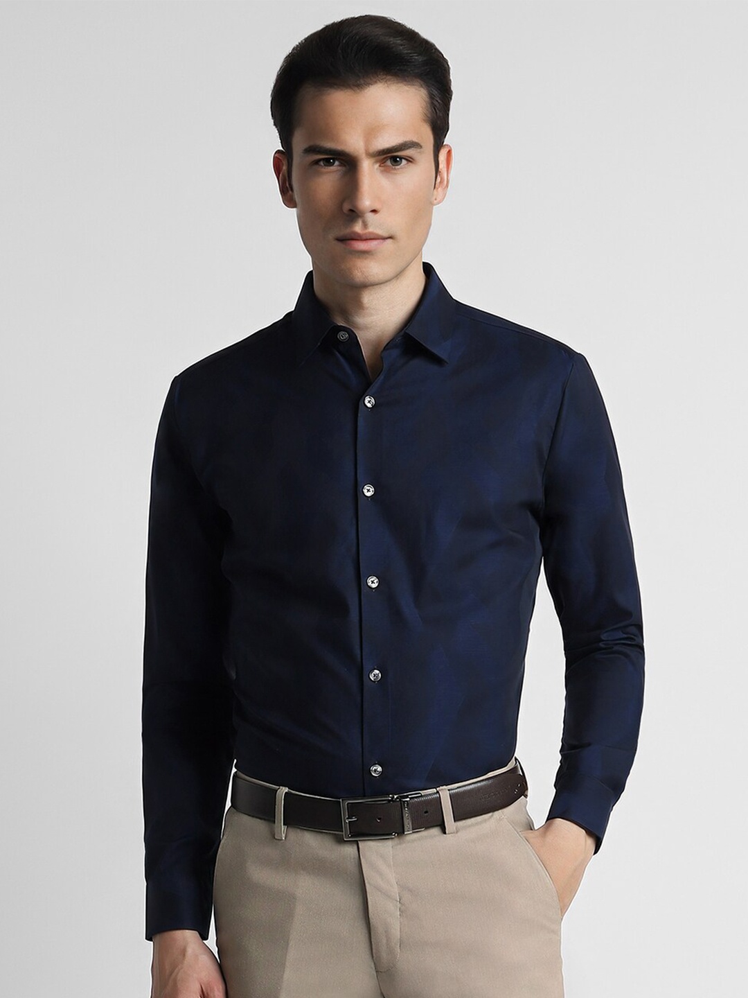 

Peter England Elite Spread Collar Long Sleeves Slim Fit Formal Shirt, Navy blue