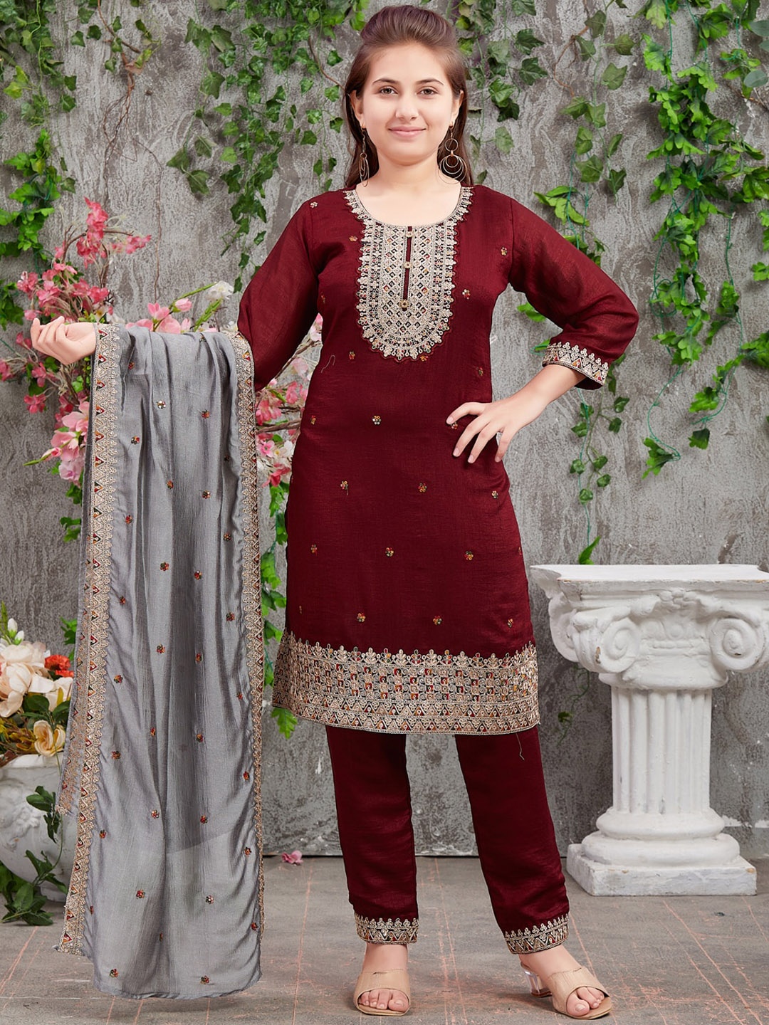 

Aarika Girls Floral Embroidered Thread Work Pure Silk Kurta With Trousers & Dupatta, Maroon