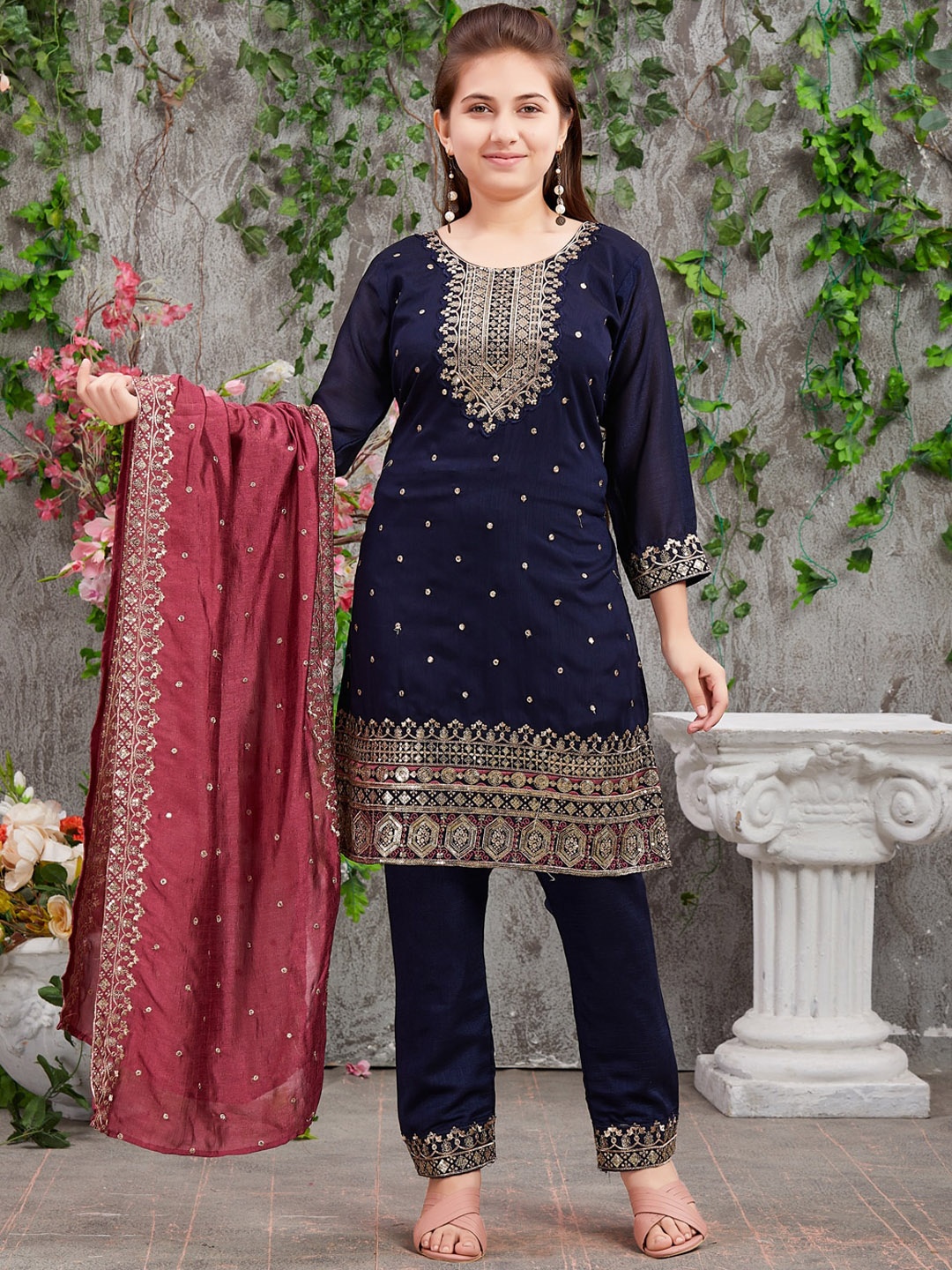 

Aarika Girls Floral Embroidered Thread Work Pure Silk Kurta With Trousers & Dupatta, Navy blue