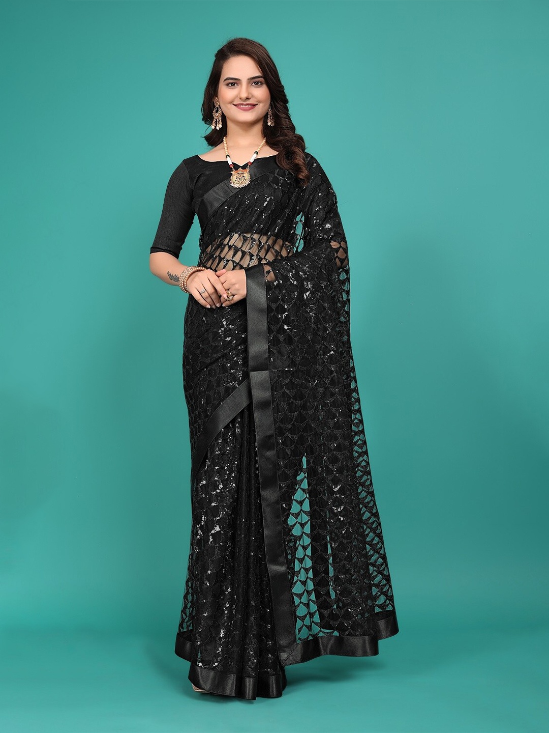 

Ekasya Embellished Embroidered Net Saree, Black