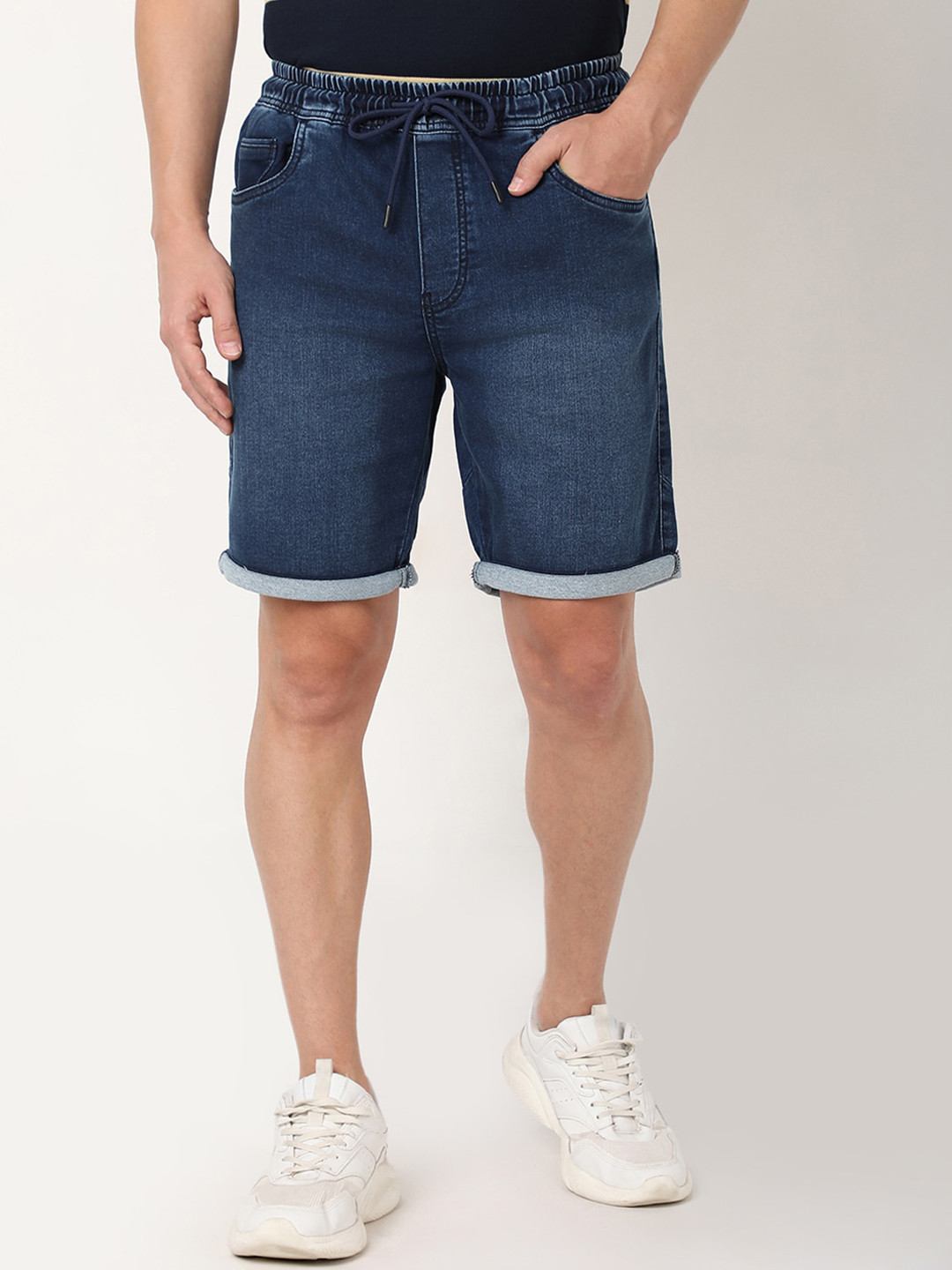 

R&B Men Washed Cotton Mid-Rise Denim Shorts, Blue