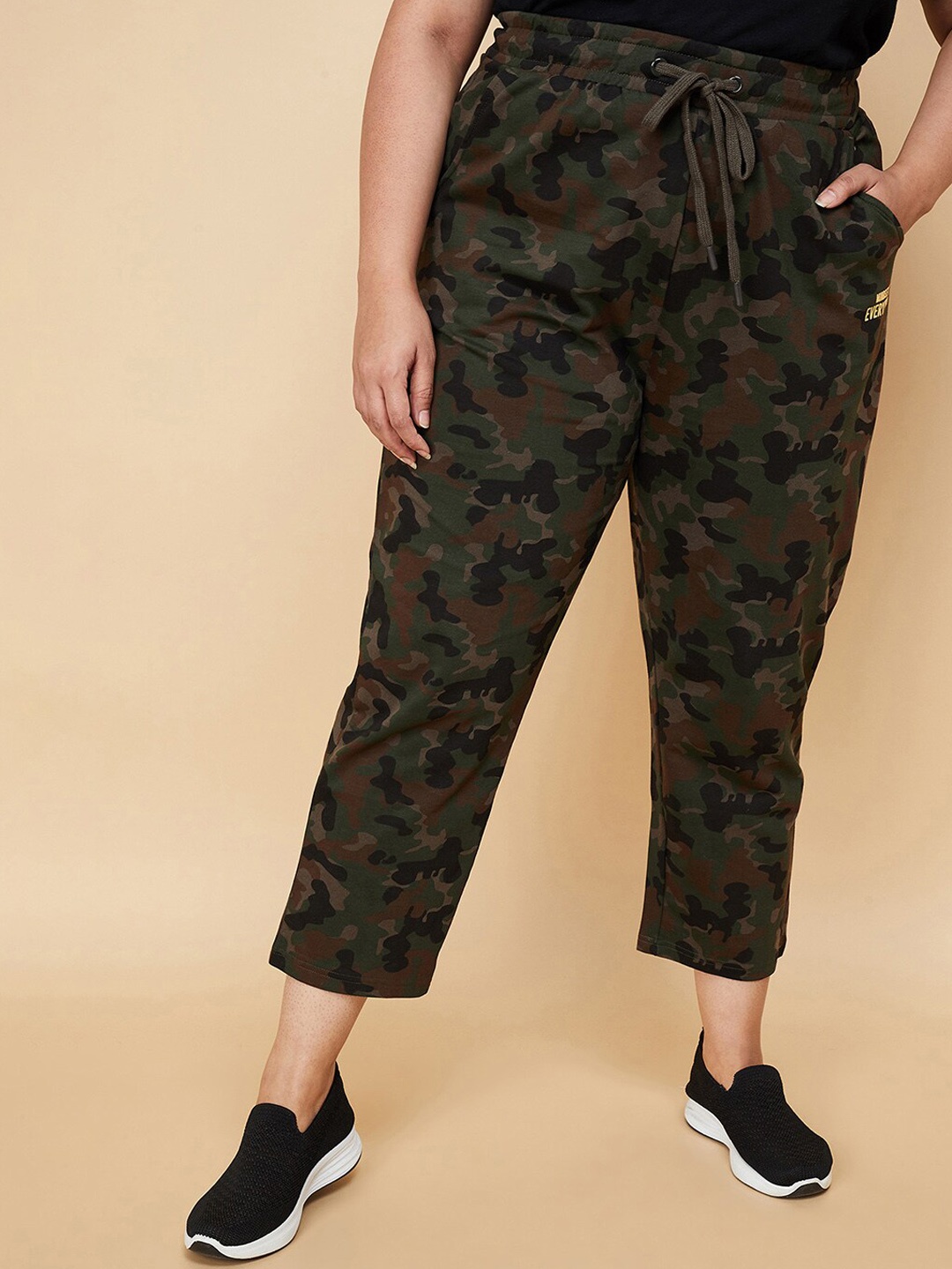 

max Women Camouflage Printed Pure Cotton Mid Rise Track Pant, Olive