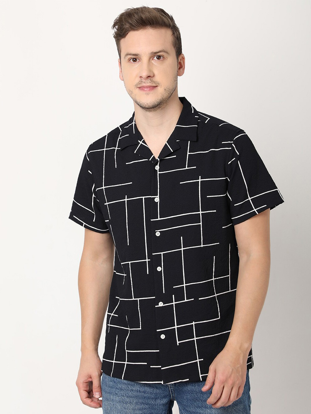 

R&B Spread Collar Short Sleeves Geometric Printed Regular Fit Casual Shirt, Black