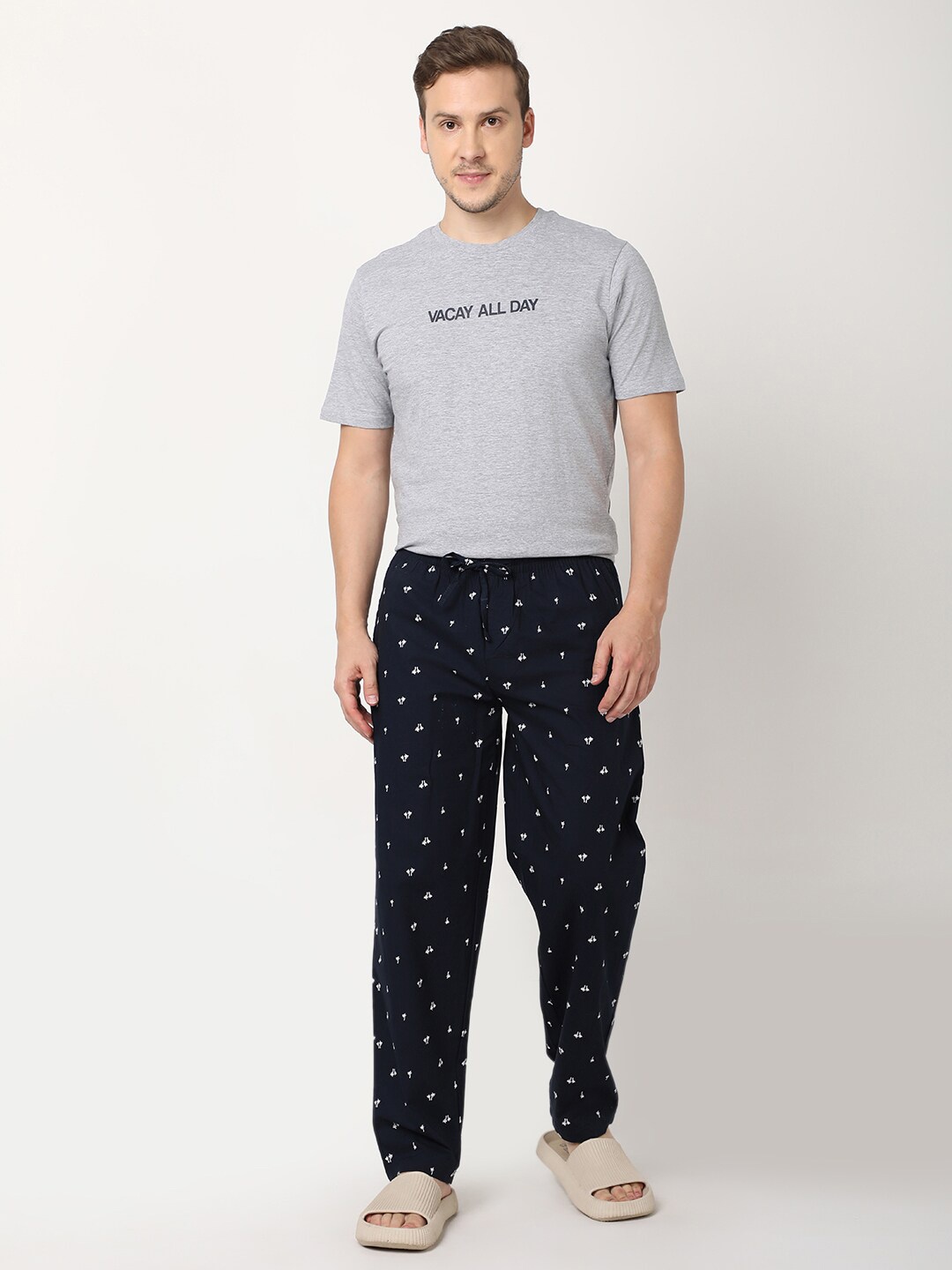 

R&B Men Printed Night suit, Grey