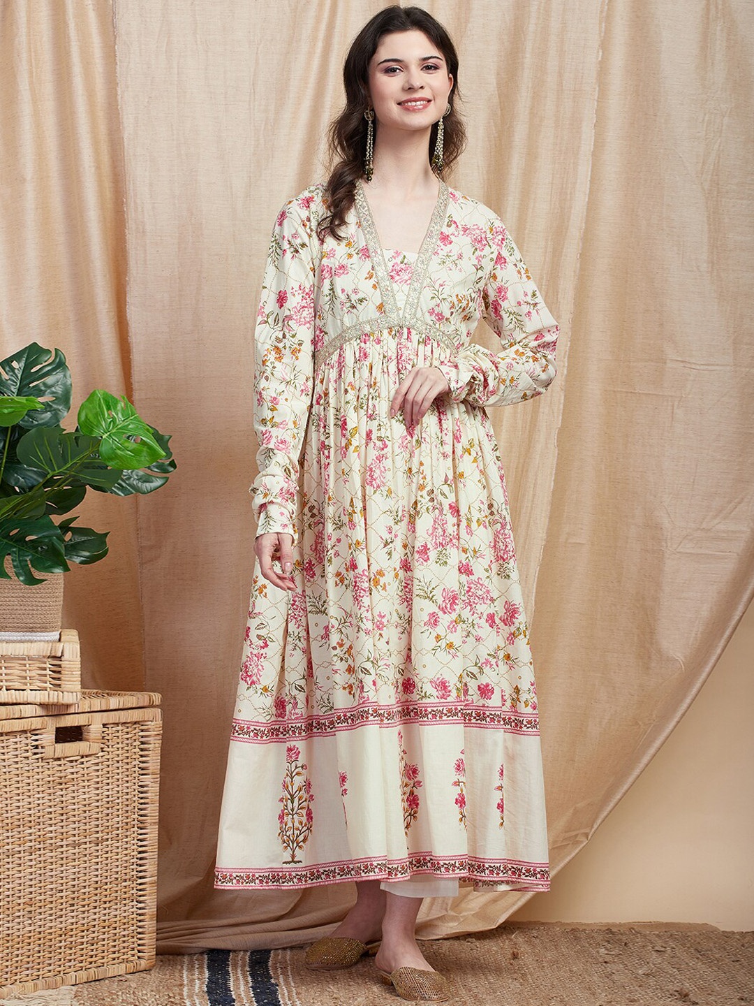 

FASHOR Floral Printed Embroidered Pure Cotton Anarkali Kurta with Trousers, Off white