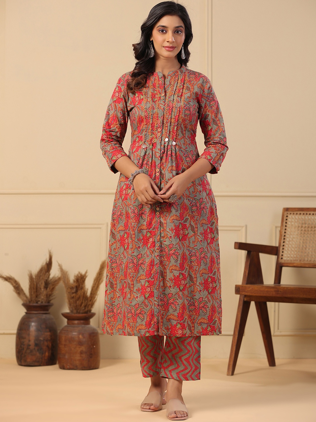 

FASHOR Floral Printed Thread Work Pure Cotton Straight Kurta with Trousers, Grey