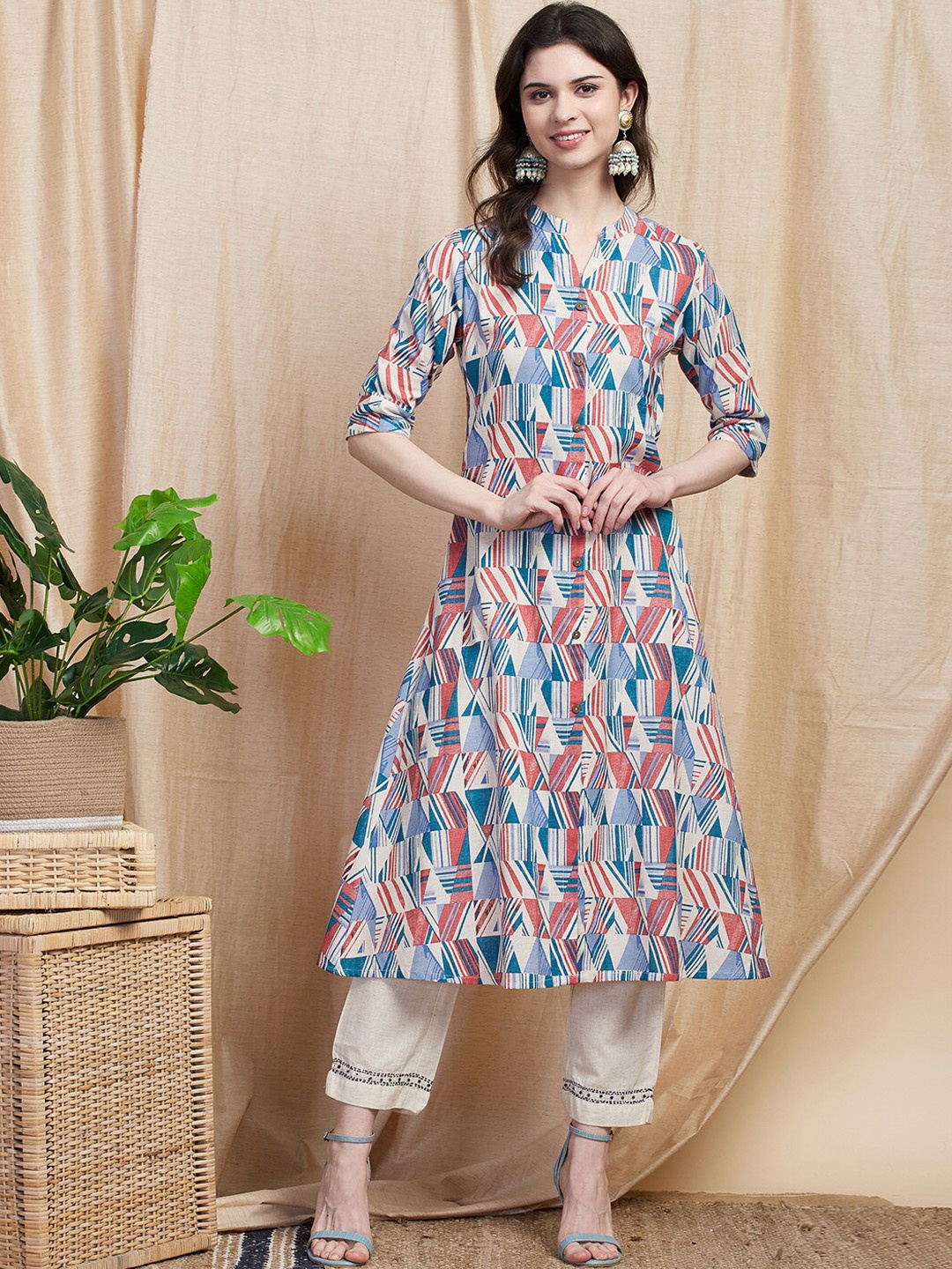 

FASHOR White Geometric Printed Mandarin Collar Pure Cotton A-Line Kurta