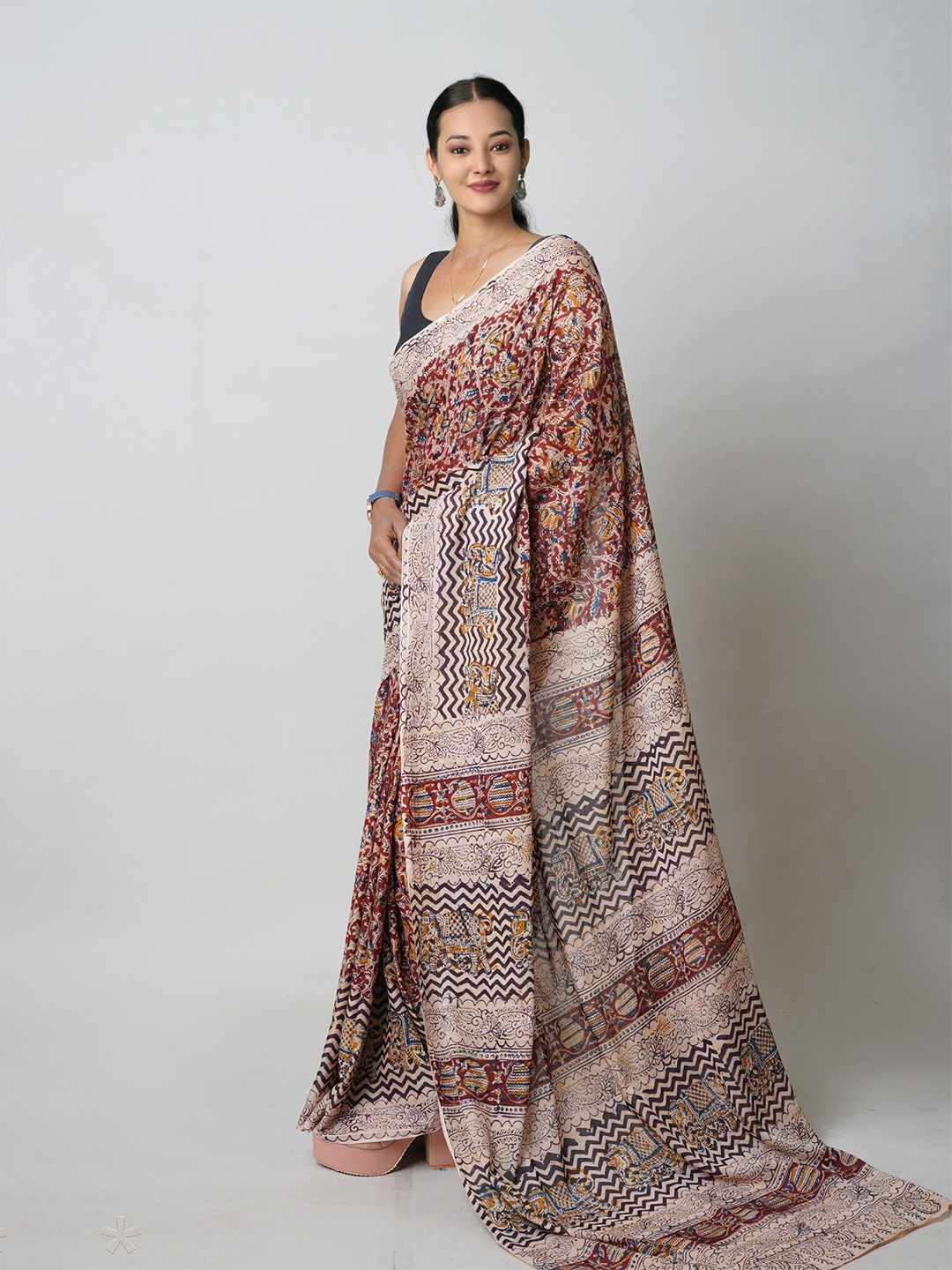 

Unnati Silks Floral Silk Cotton Handloom Chanderi Saree, Brown
