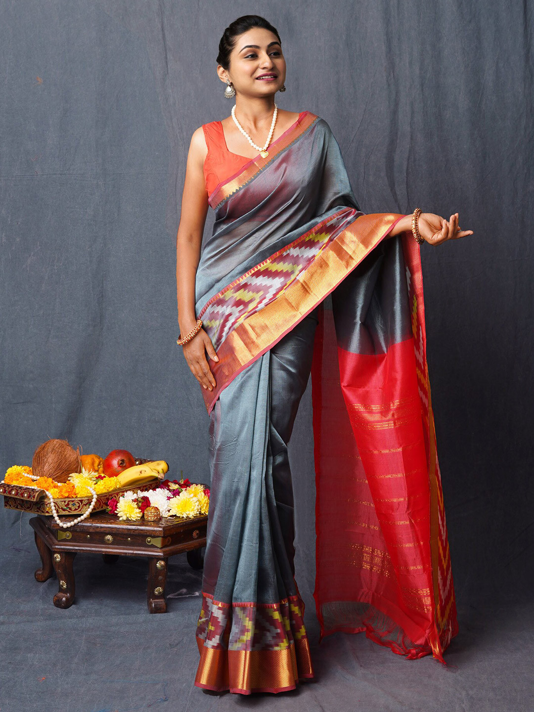 

Unnati Silks Zari Handloom Mangalagiri Saree, Grey