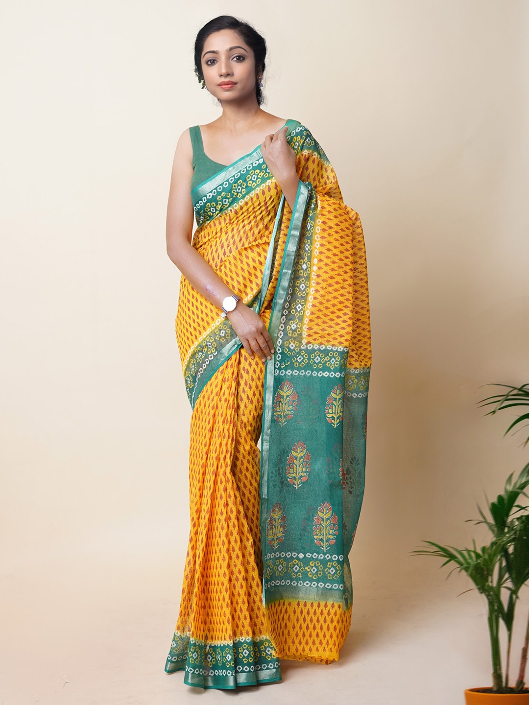 

Unnati Silks Ethnic Motifs Zari Handloom Kota Saree, Yellow