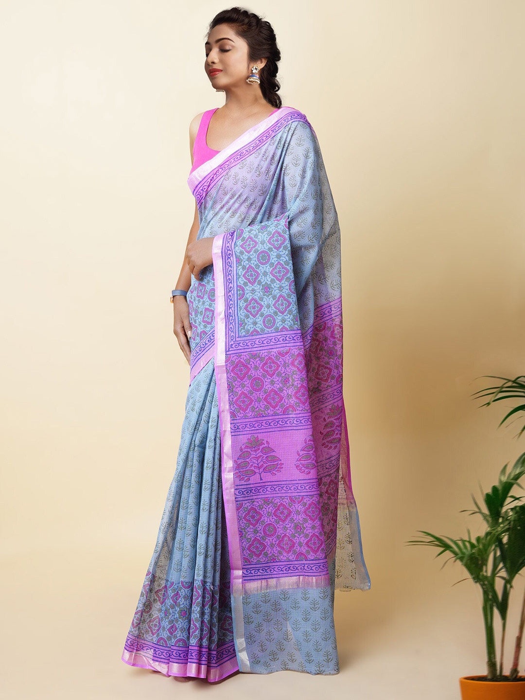 

Unnati Silks Ethnic Motifs Handloom Kota Saree, Grey