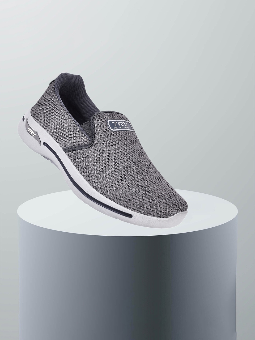 

TRV Men Walking Shoes, Grey