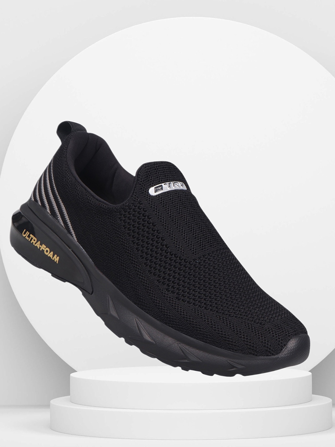 

TRV Men Textured Slip-On Walking Shoes, Black