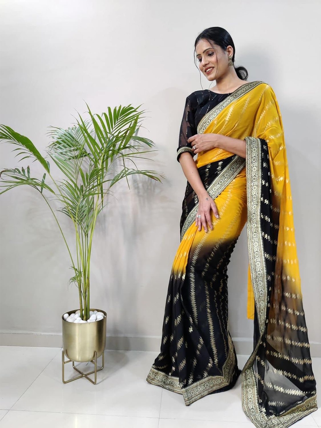 

bansari textiles Woven Design Leheriya Zari Saree, Black