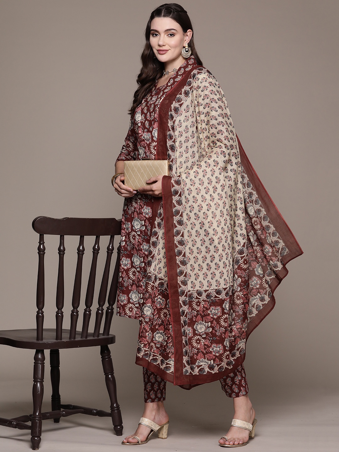 

Readiprint Floral Printed Sequinned Pure Cotton Kurta with Trousers & Dupatta, Maroon