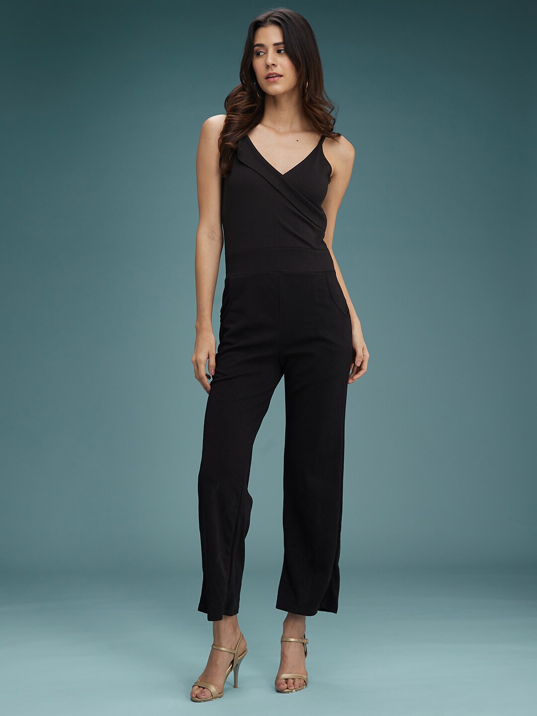 

DressBerry Black Sleeveless Basic Jumpsuit
